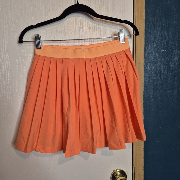 752 Athleta girl Vibrant Orange Mini Skirt - Picture 2 of 3